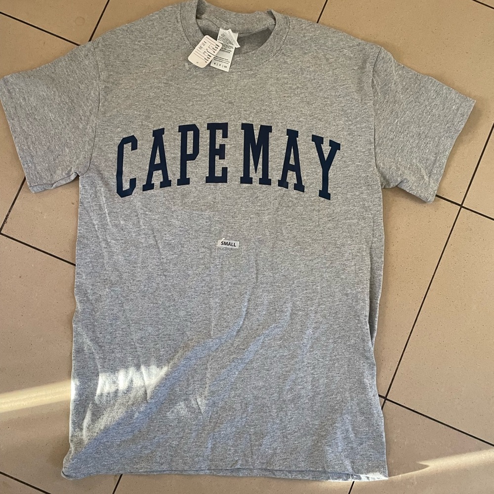 Cape May /Gray tshirt new with tags mens size small